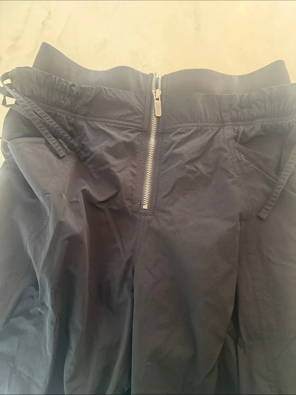Lululemon nylon High-Rise Pants - Black size 6